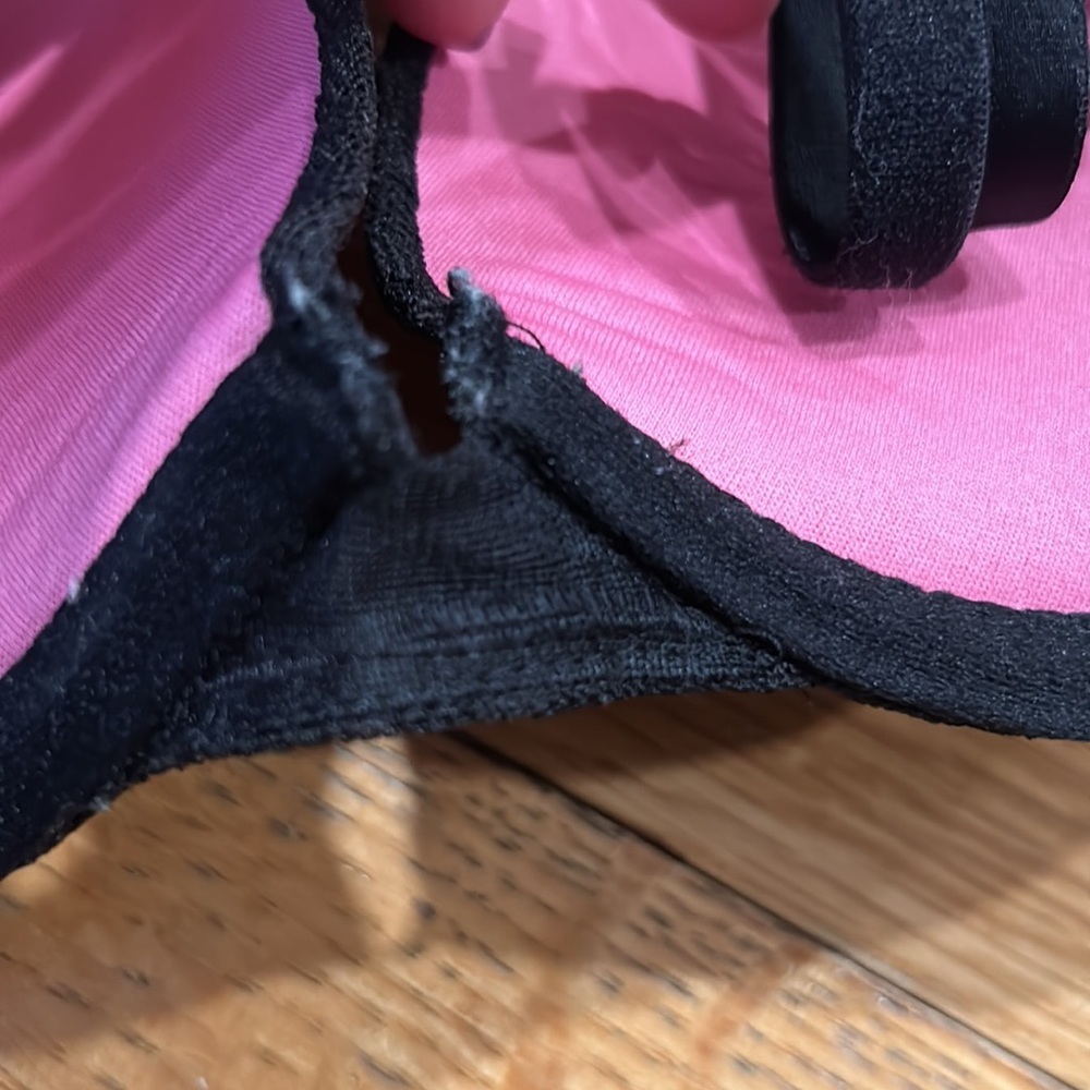 Victoria secret 32C lace bra good condition - Picture 2 of 3